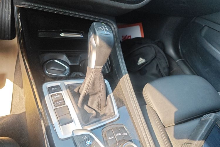 宝马1系 2018款 118i 运动型中控内饰18