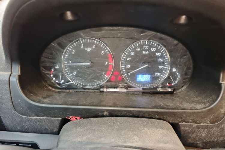 北汽威旺M20 2017款 1.5L M20S 基本型DAM15DL中控内饰14