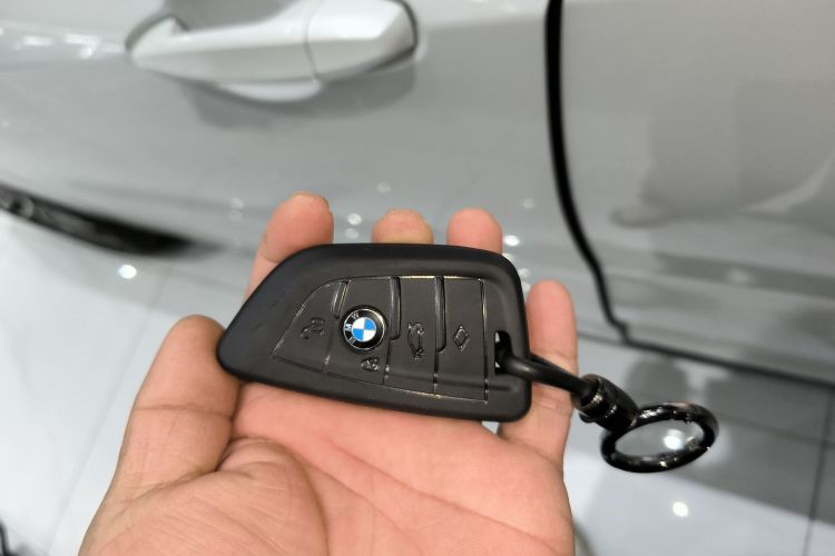 宝马X2 2020款 sDrive25i 领先型M运动套装中控内饰11