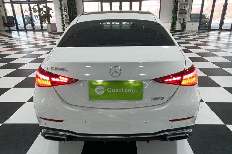 奔驰C级 2023款 改款二 C 260 L 运动版车身外观6