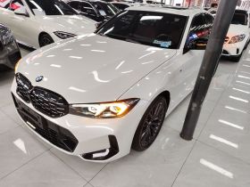 宝马3系 2023款 325i M运动曜夜套装