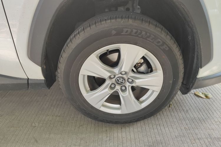 丰田 RAV4荣放 2024款 2.0L CVT两驱都市版车身外观10