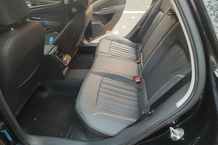 大众 帕萨特 2023款 330TSI 星空精英版中控内饰21