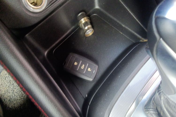 长安CS55 2018款 1.5T 自动炫色型 国V中控内饰7001