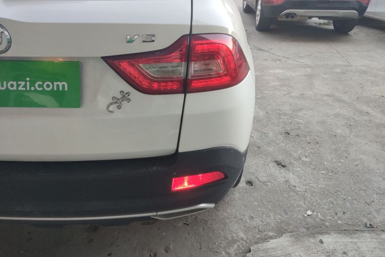 中华V3 2017款 1.5L 手动智能型车身外观6006