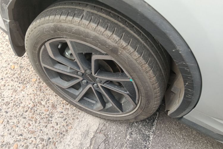 领克01 EM-P 2023款 1.5TD EM-P 晨曦版车身外观6008