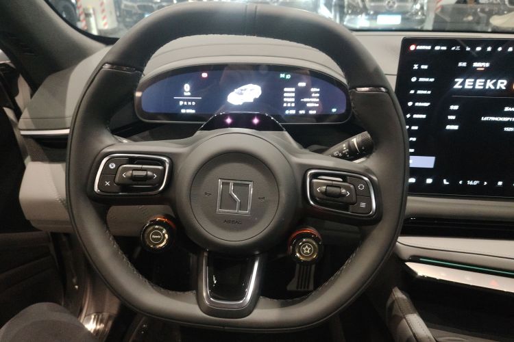 极氪001 2025款 WE版 100kWh 后驱局部细节13