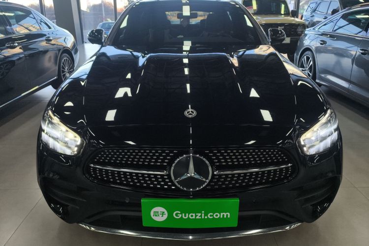 奔驰E级 2021款 E 300 L 运动时尚型车身外观2