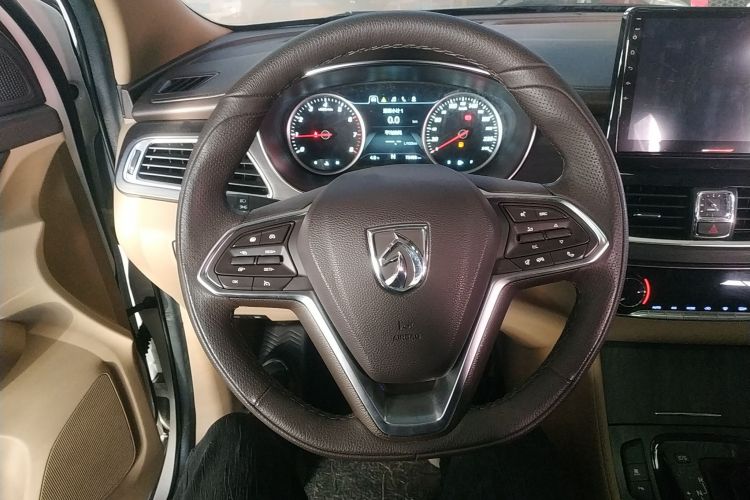 宝骏730 2017款 1.8L iAMT尊享型 7座局部细节13