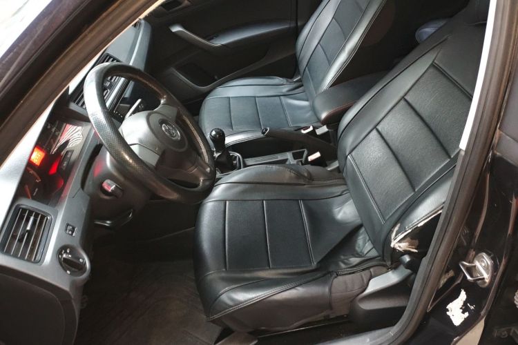 大众 桑塔纳 2013款 1.4L 手动风尚版中控内饰19