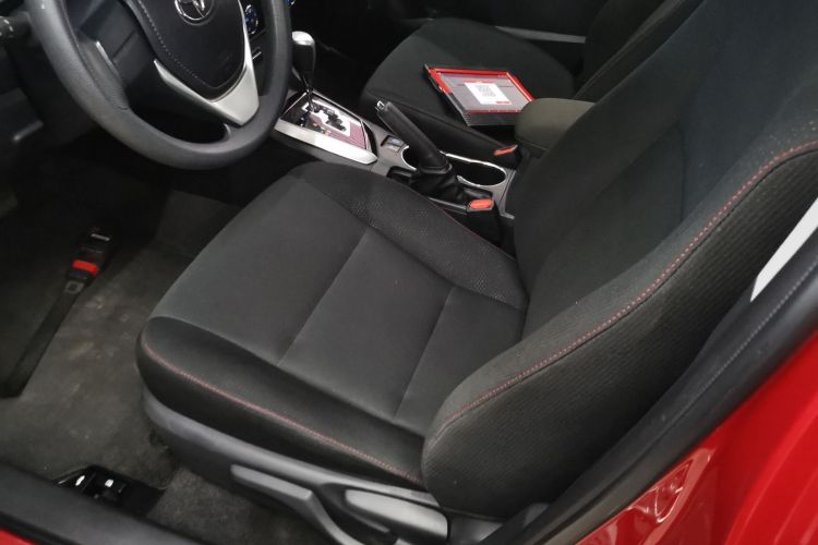 丰田 卡罗拉 2018款 1.2T S-CVT GL智享版中控内饰19