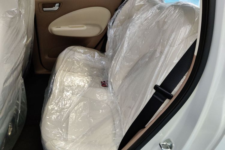 五菱汽车 宏光MINIEV 2025款 四门版 进阶款中控内饰21