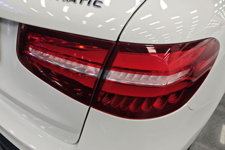 奔驰GLC 2017款 GLC 200 4MATIC车身外观9