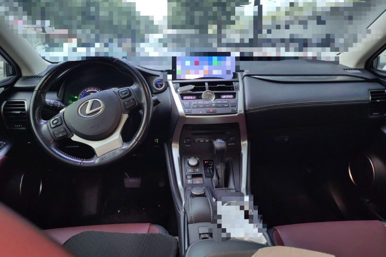 雷克萨斯NX 2015款 300h 前驱 锋尚版中控内饰12