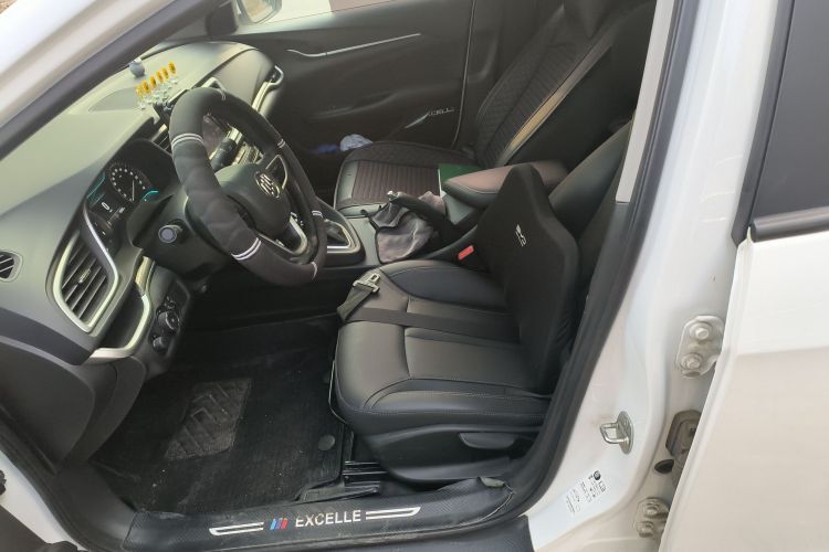 别克 英朗 2021款 改款 典范 1.5L 自动精英型中控内饰19