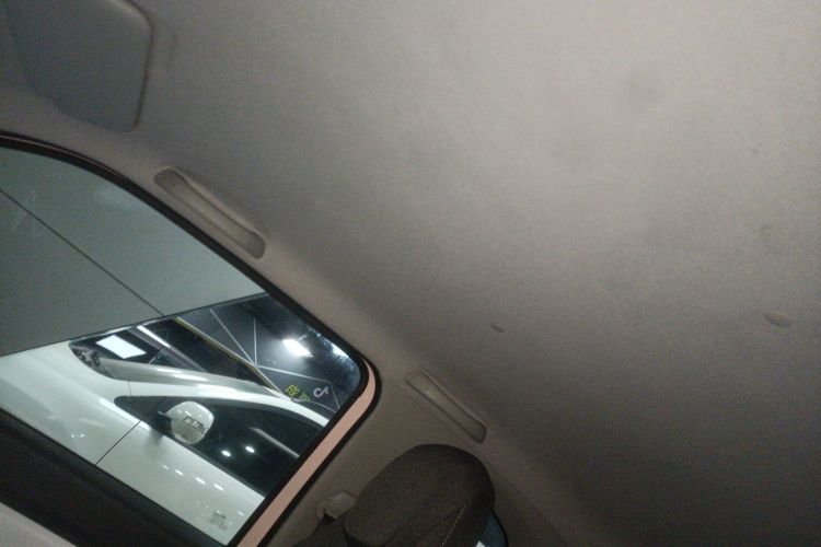 五菱汽车 宏光MINIEV 2022款 马卡龙臻享款 磷酸铁锂中控内饰22