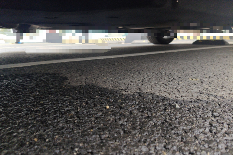 丰田 格瑞维亚 2024款 2.5L混动 旗舰ULTRA版局部细节9004