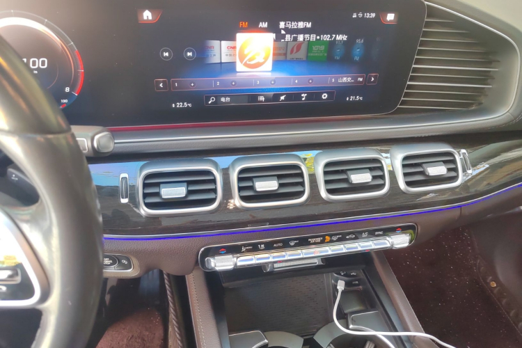 奔驰GLE 2020款 改款 GLE 350 4MATIC 时尚型中控内饰16