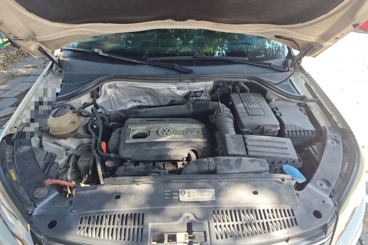 大众 途观 2013款 1.8TSI 自动两驱舒适版机舱底盘24