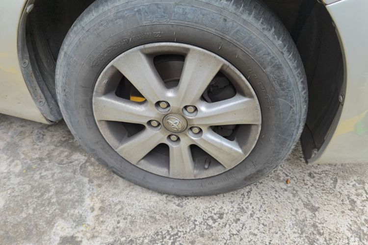 丰田 卡罗拉 2011款 1.6L 自动GL车身外观6007