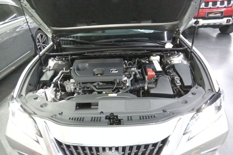 雷克萨斯ES 2023款 200 卓越版机舱底盘24