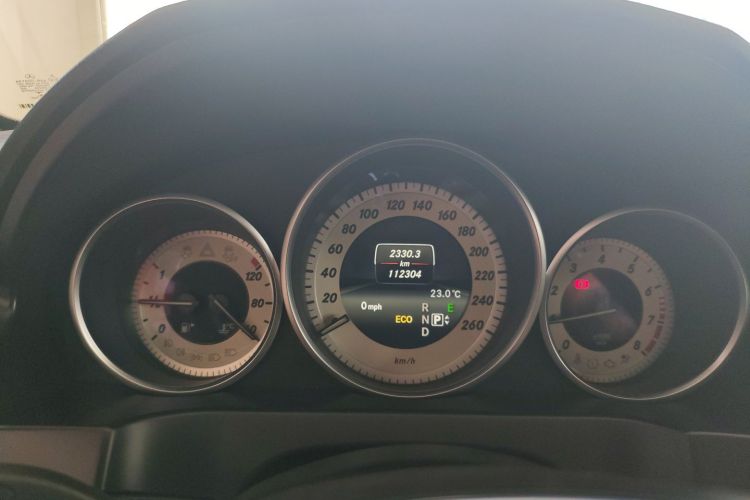 奔驰E级(进口) 2014款 E 200 轿跑版局部细节14