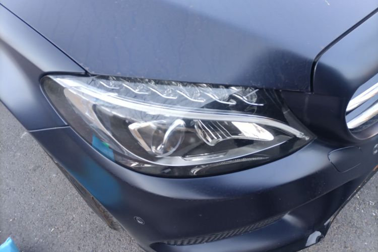 奔驰C级 2017款 改款 C 200 运动版车身外观8