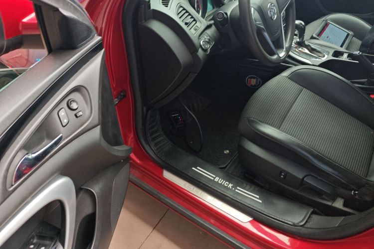 别克 君威 2015款 1.6T 领先技术型中控内饰20