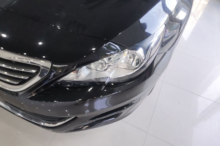 标致408 2015款 1.2T 自动豪华版局部细节36