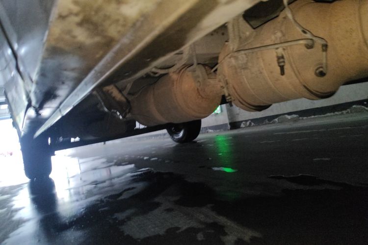 东风御风 御风 2021款 2.0T动力王前驱物流车长轴中顶6-9座国VI ZD20局部细节9001