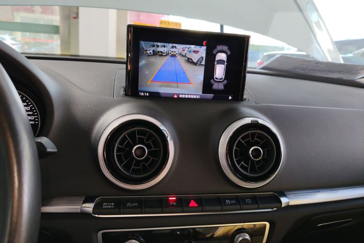 奥迪A3 2019款 Sportback 35 TFSI 运动型 国V中控内饰16