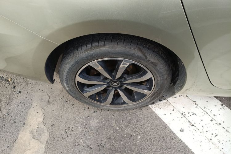 雪铁龙 C4世嘉 2018款 1.6L 自动豪华型车身外观6008