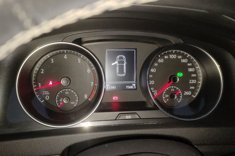 大众 高尔夫 2017款 230TSI 自动舒适百万辆纪念版中控内饰14