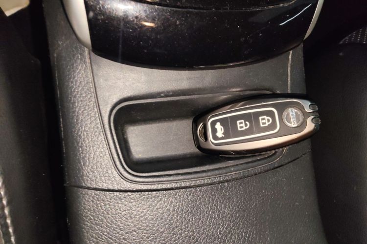 日产 轩逸 2019款 1.6XV CVT智联尊享版 国VI中控内饰11