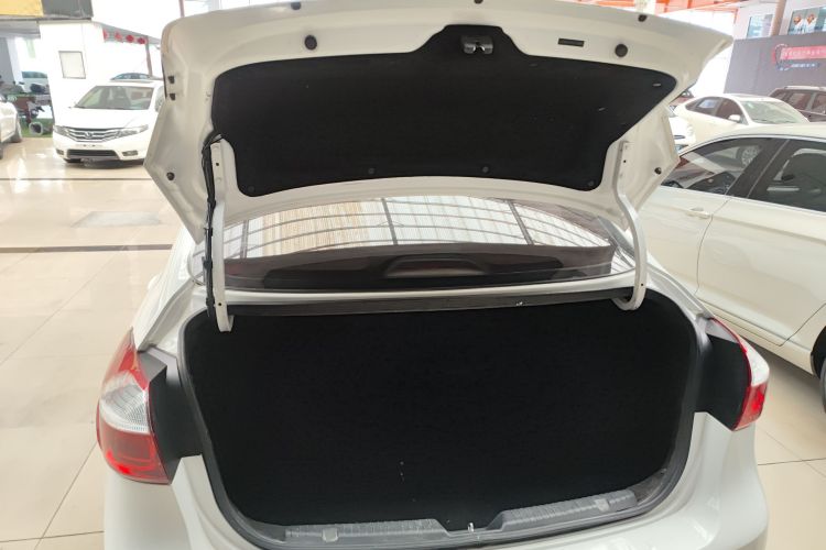 起亚K3 2016款 1.6L 自动GLS机舱底盘23