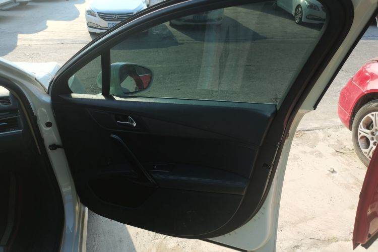 标致508 2015款 1.6THP 自动致臻版中控内饰42