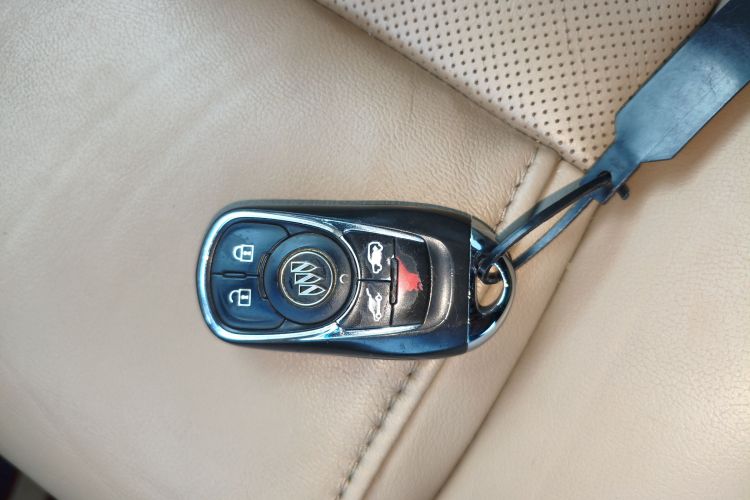 别克GL8 2017款 ES 28T 豪华型 国V中控内饰11