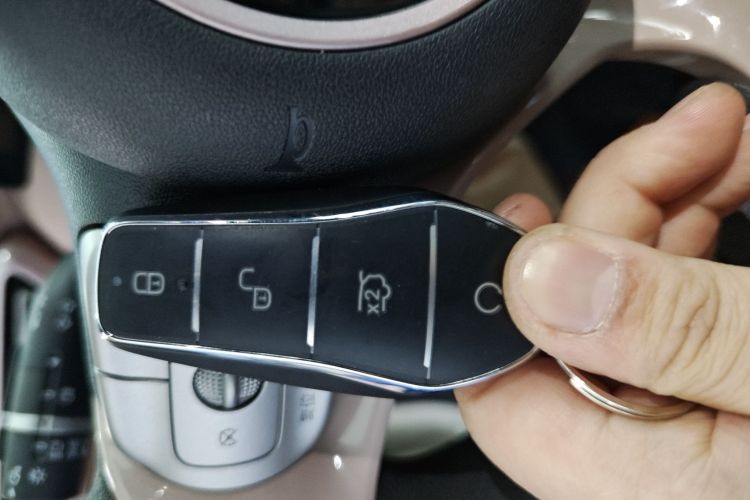 比亚迪 海鸥 2025款 305km 活力版中控内饰11