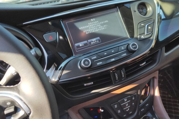 别克 昂科威 2019款 20T 两驱豪华型 国V中控内饰16