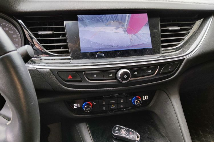 别克 君威 2023款 652T 智享型局部细节16