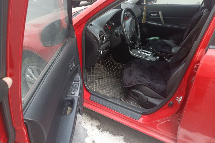 马自达6 2013款 2.0L 自动时尚型中控内饰20