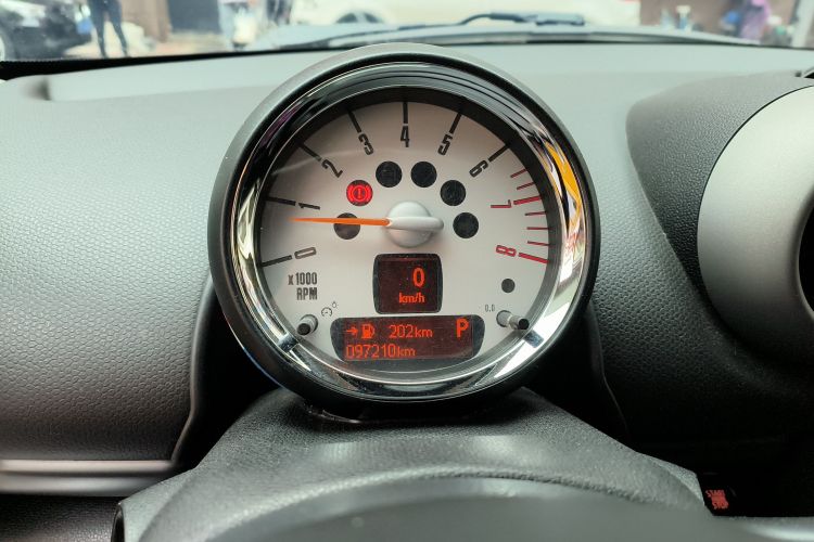 MINI Countryman 2011款 1.6T COOPER S ALL4 5座版中控内饰14