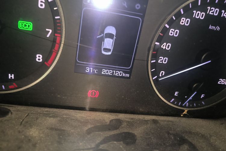 现代 索纳塔 2015款 1.6T GLS智能型中控内饰15