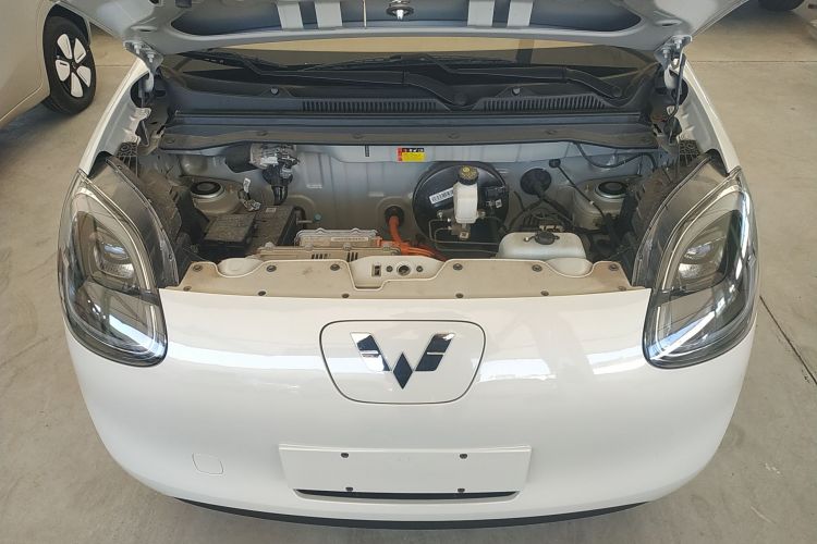 五菱汽车 宏光MINIEV 2025款 四门版 进阶款机舱底盘24