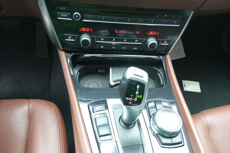 宝马5系GT 2014款 528i 领先型局部细节18