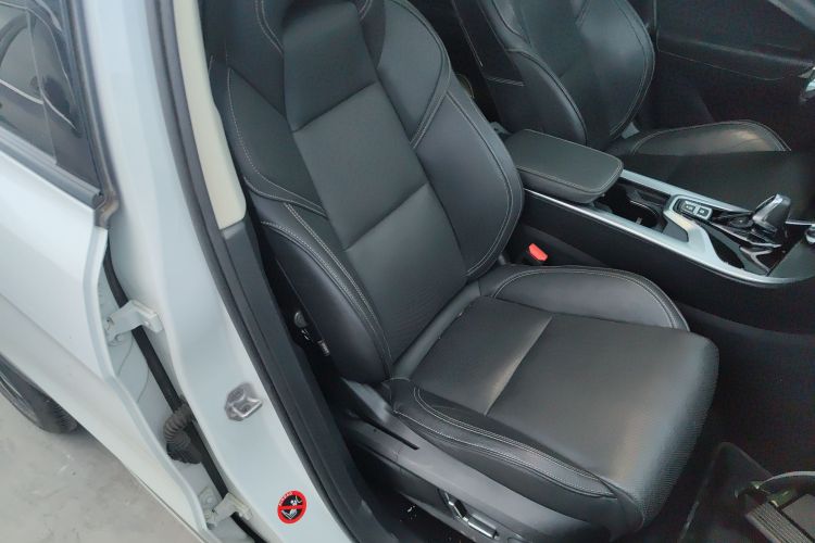 领克01 2017款 2.0T 两驱型Pro版局部细节41