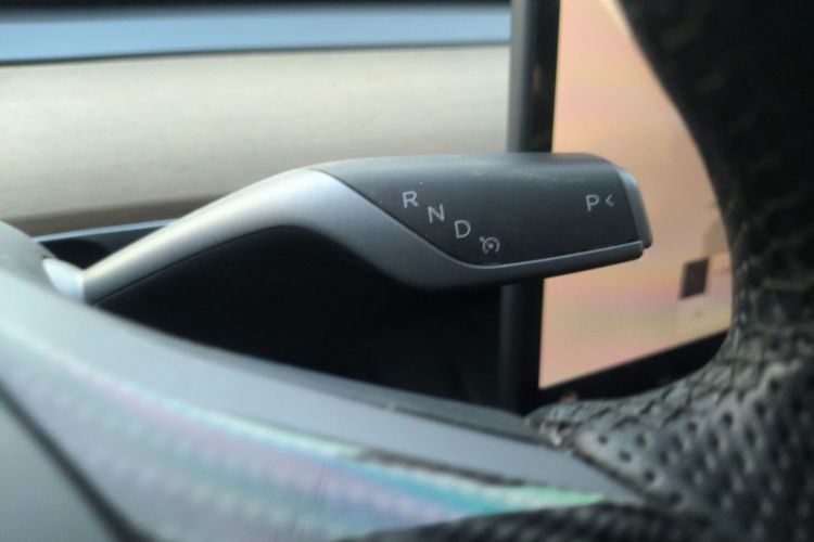 特斯拉 Model Y 2022款 长续航全轮驱动版局部细节18