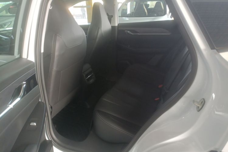 东风风神 SKY EV01 2025款 530km AIR精英版中控内饰21