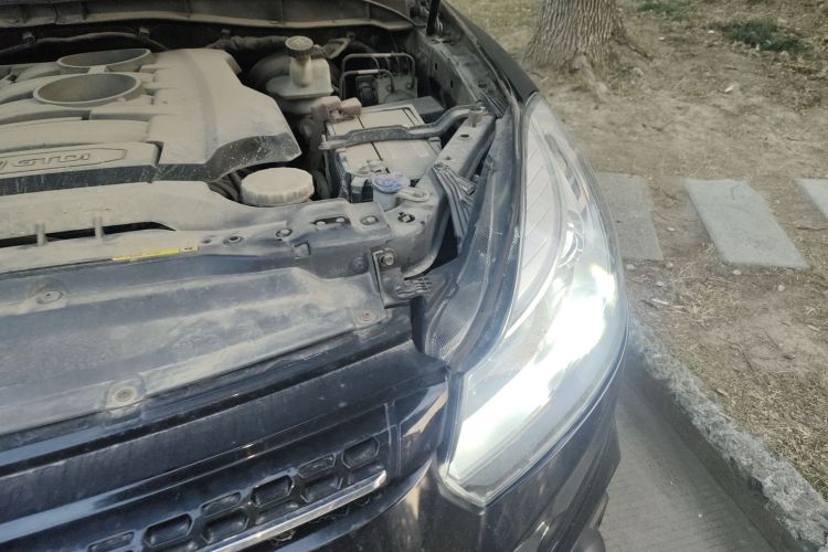 江铃 驭胜S350 2016款 2.0T 自动两驱汽油豪华天窗版7座局部细节9007