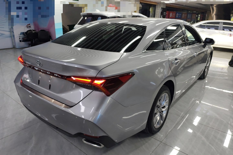 丰田 亚洲龙 2019款 2.0L 豪华版 国VI车身外观7